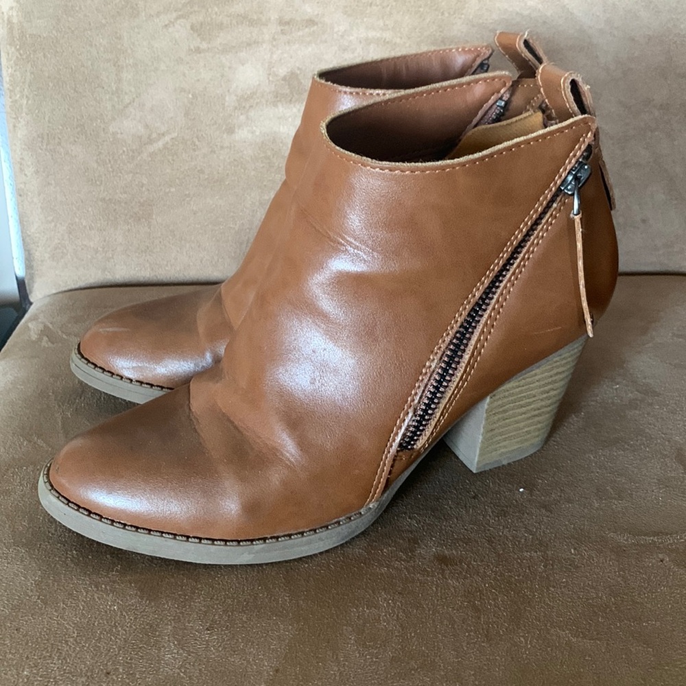 Ladies tan ankle boots